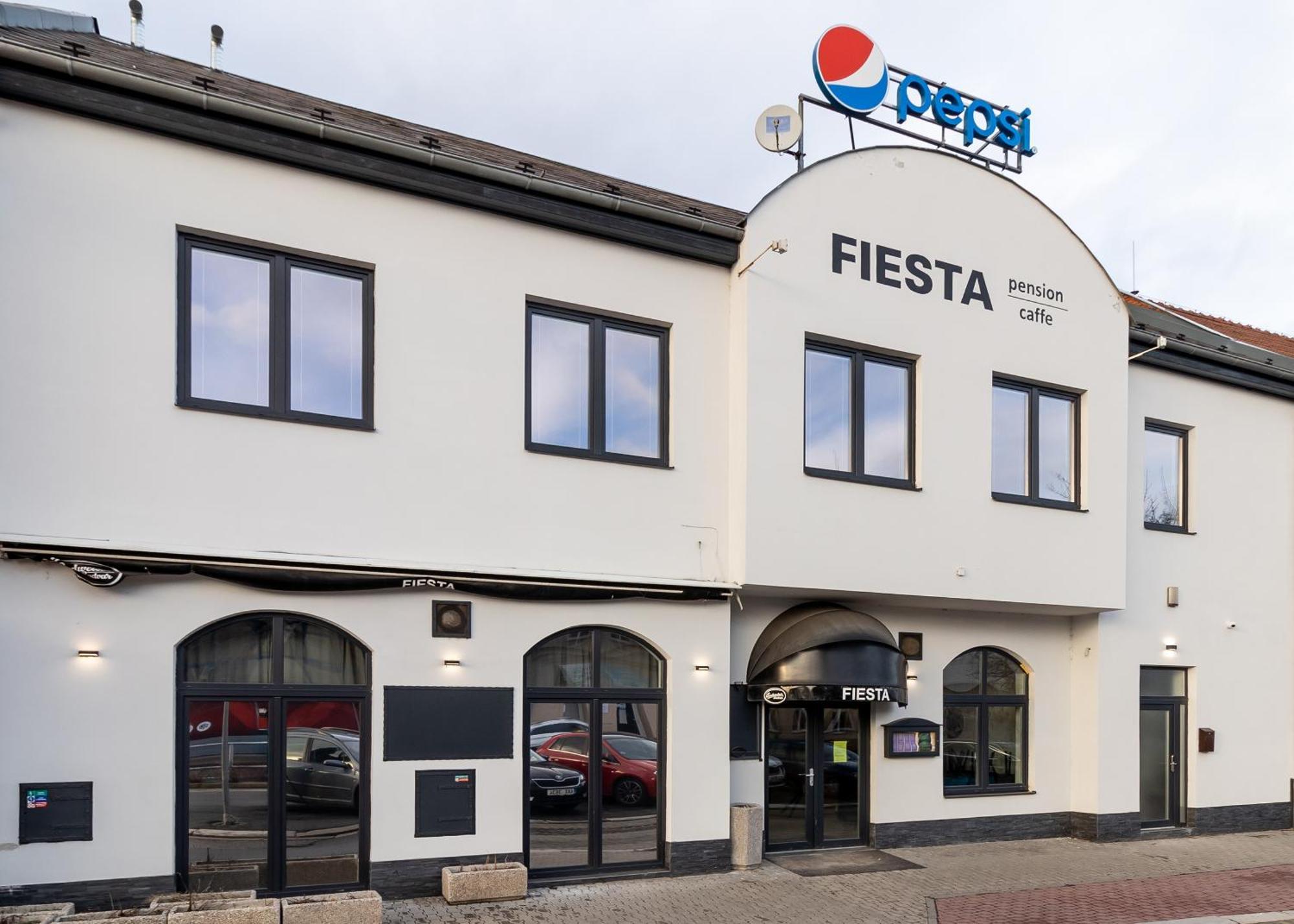 Prostějov Penzion Fiesta מראה חיצוני תמונה